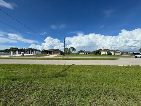 2703 Van Buren Parkway Other City - In The State Of Florida FL 33993