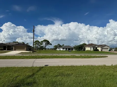 2703 Van Buren Parkway Other City - In The State Of Florida FL 33993