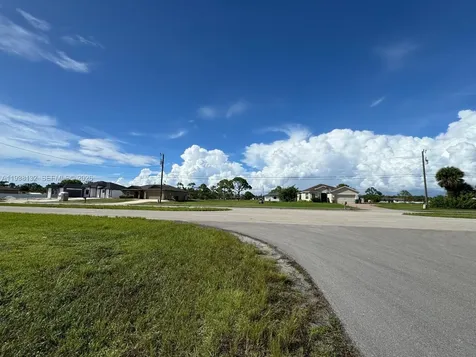 2703 Van Buren Parkway Other City - In The State Of Florida FL 33993
