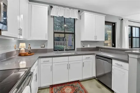 12140 Village Place Davie FL 33325