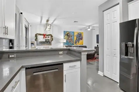 12140 Village Place Davie FL 33325