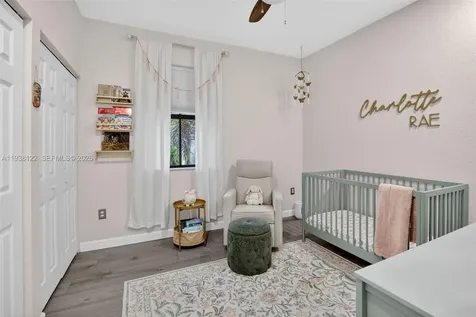 12140 Village Place Davie FL 33325