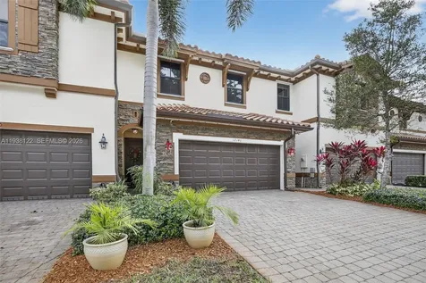 12140 Village Place Davie FL 33325