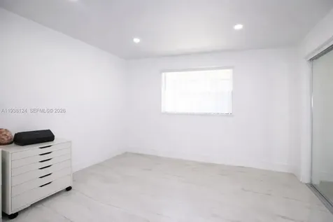 798 W 31st Street Hialeah FL 33012