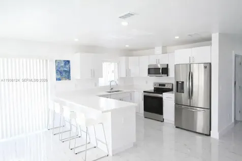 798 W 31st Street Hialeah FL 33012