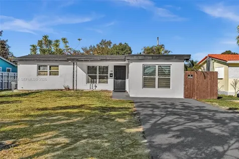 1530 N 56th Avenue Hollywood FL 33021