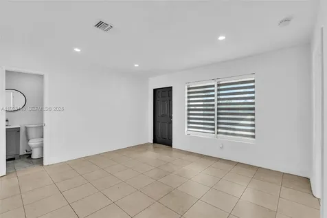 1530 N 56th Avenue Hollywood FL 33021