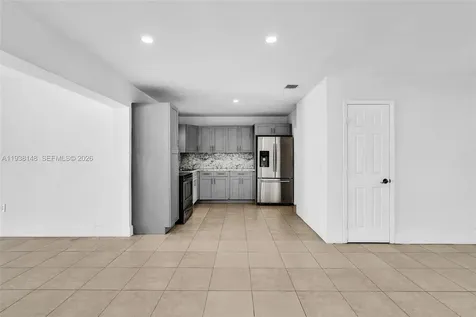 1530 N 56th Avenue Hollywood FL 33021