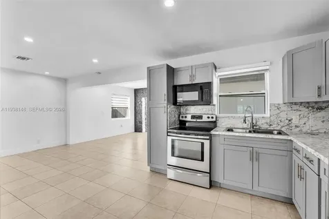 1530 N 56th Avenue Hollywood FL 33021