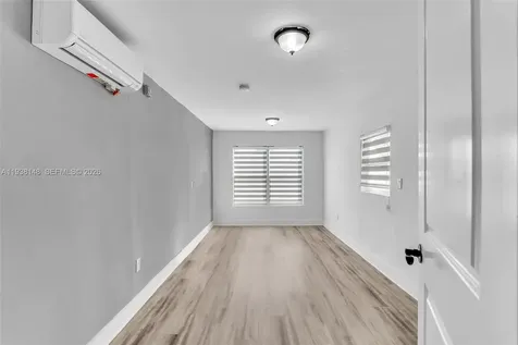 1530 N 56th Avenue Hollywood FL 33021