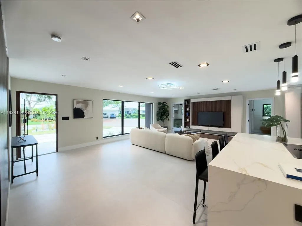 5561 NE 28th Avenue Fort Lauderdale FL 33308