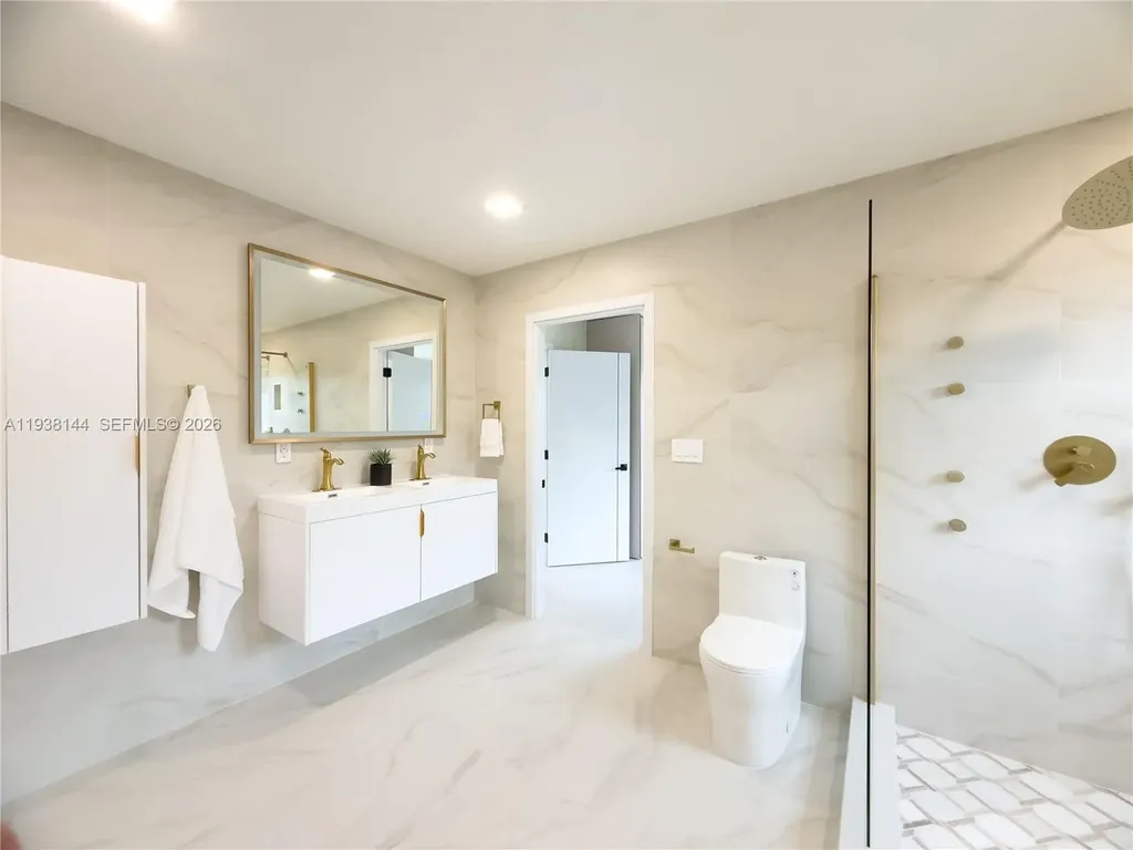 5561 NE 28th Avenue Fort Lauderdale FL 33308