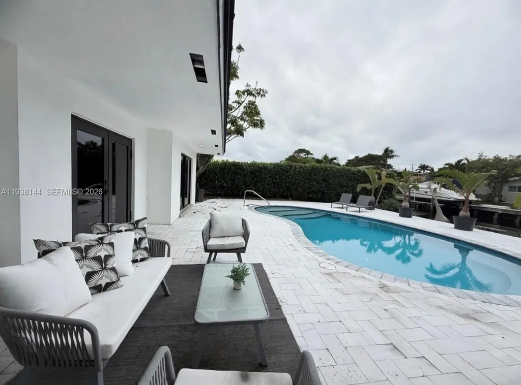 5561 NE 28th Avenue Fort Lauderdale FL 33308