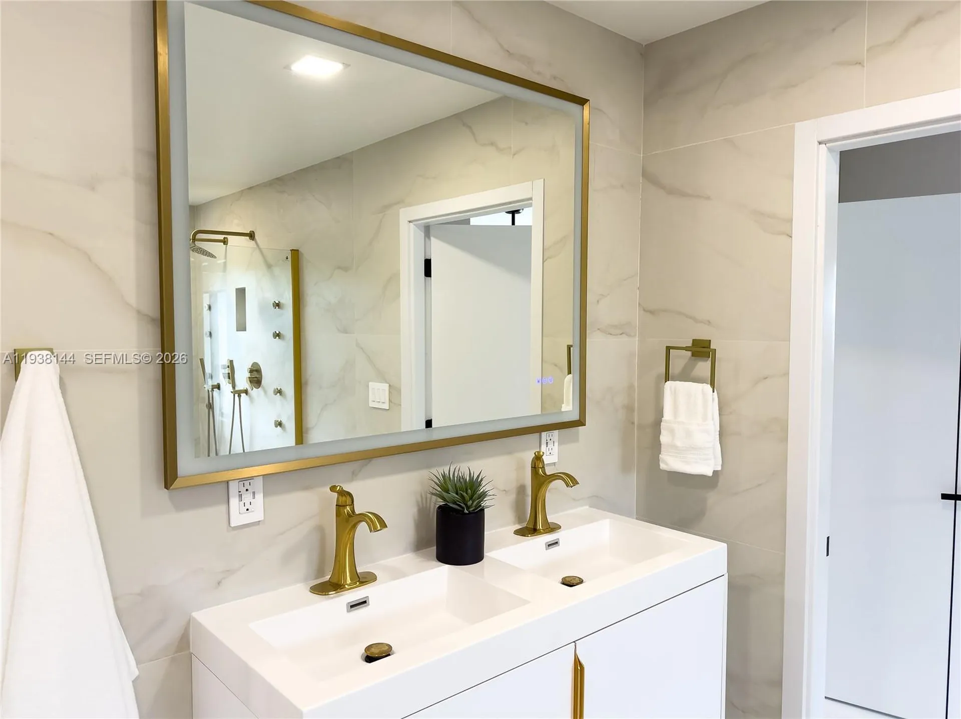 5561 NE 28th Avenue Fort Lauderdale FL 33308