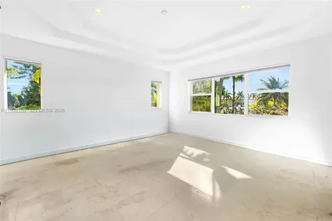 1490 Cleveland Road Miami Beach FL 33141