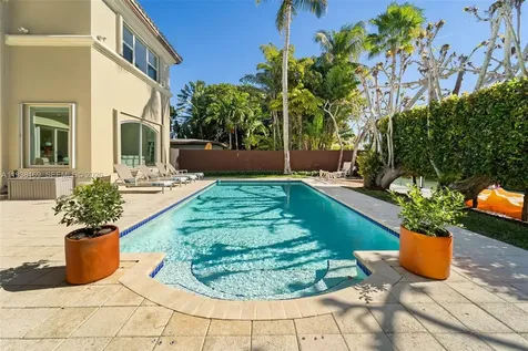 1490 Cleveland Road Miami Beach FL 33141