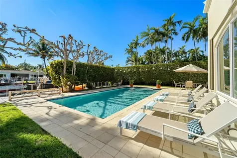 1490 Cleveland Road Miami Beach FL 33141