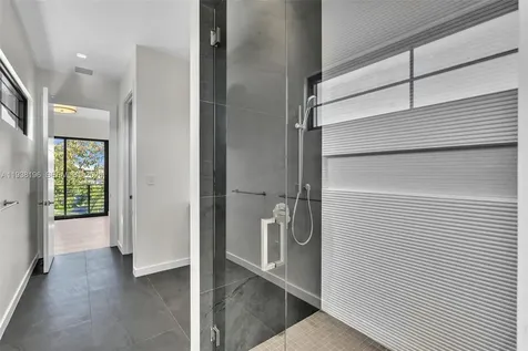 9264 Dickens Avenue Surfside FL 33154