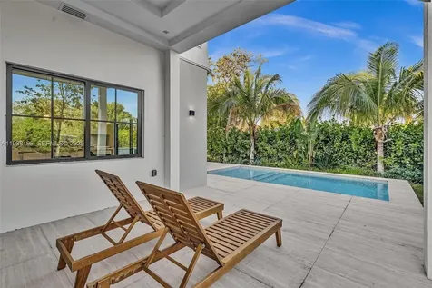 9264 Dickens Avenue Surfside FL 33154