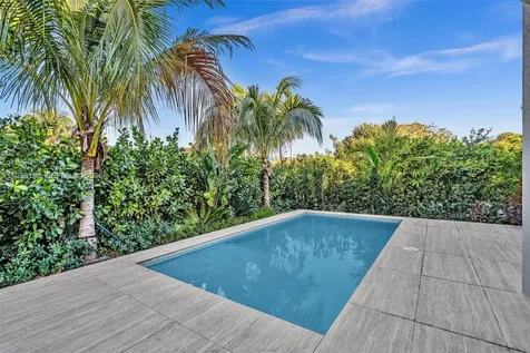 9264 Dickens Avenue Surfside FL 33154