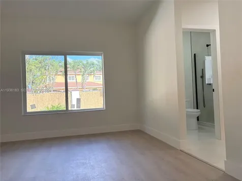 14961 SW 30th Terrace Miami FL 33185