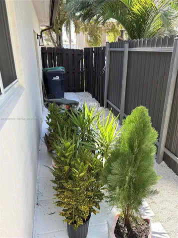 14961 SW 30th Terrace Miami FL 33185
