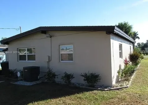 3011 Saint Charles Street Fort Myers FL 33916