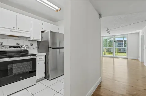 2831 Sunrise Lakes Drive E Sunrise FL 33322
