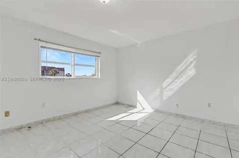 2831 Sunrise Lakes Drive E Sunrise FL 33322