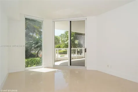 21200 Point Place Aventura FL 33180