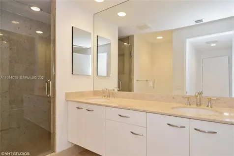 21200 Point Place Aventura FL 33180