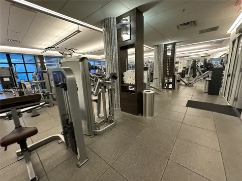 21200 Point Place Aventura FL 33180