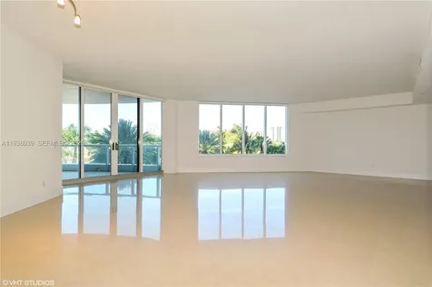 21200 Point Place Aventura FL 33180