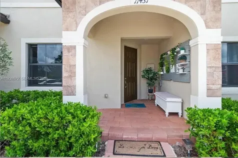 11431 W 32nd Lane Hialeah FL 33018