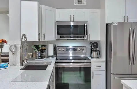 3001 N Oakland Forest Drive Oakland Park FL 33309
