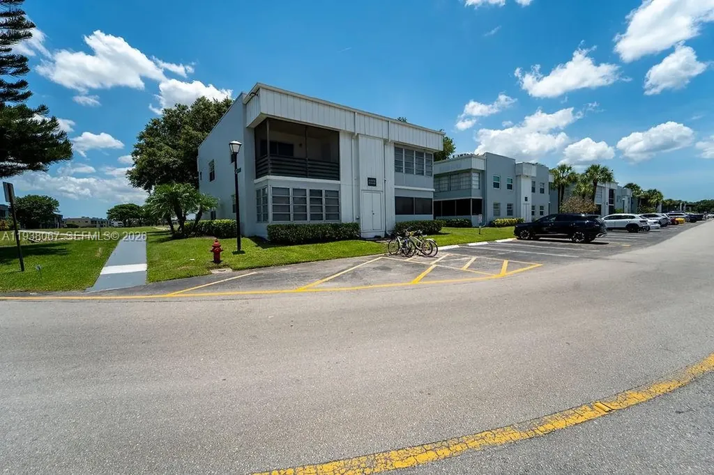 938 Normandy T Delray Beach FL 33484