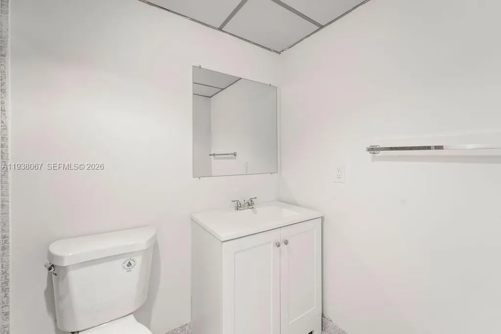 938 Normandy T Delray Beach FL 33484