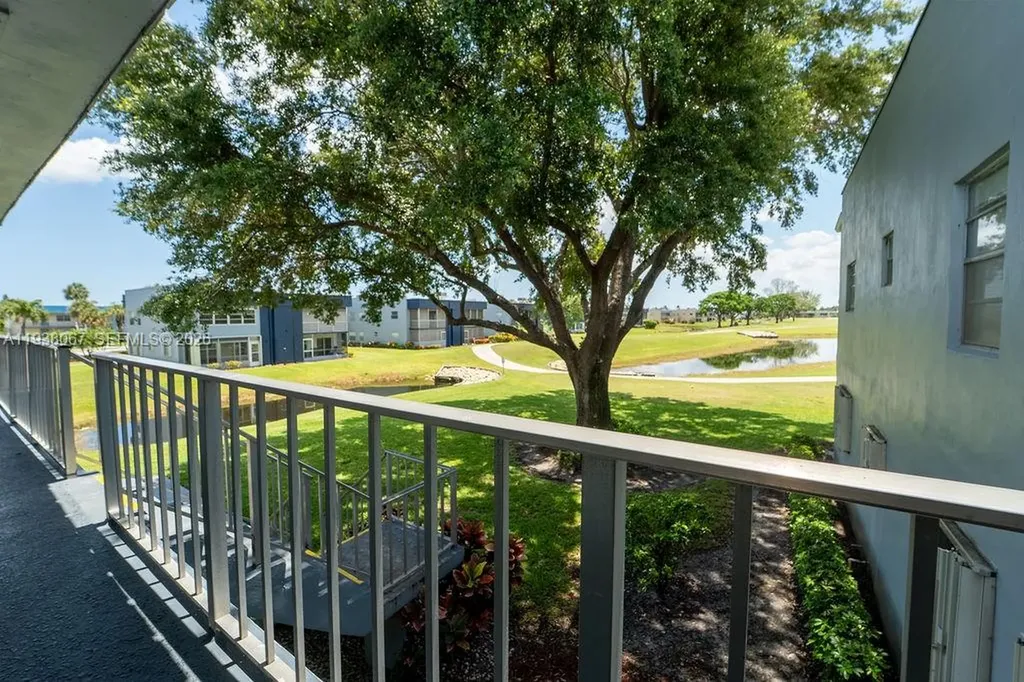 938 Normandy T Delray Beach FL 33484