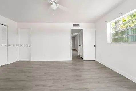 938 Normandy T Delray Beach FL 33484