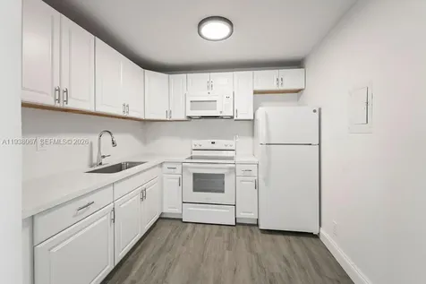 938 Normandy T Delray Beach FL 33484