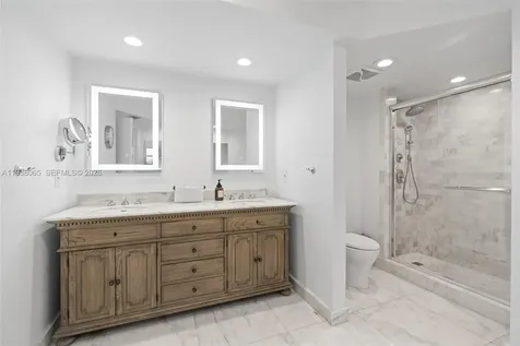 1000 W Island Boulevard Aventura FL 33160