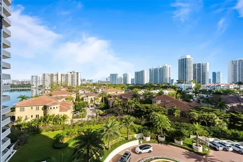 1000 W Island Boulevard Aventura FL 33160
