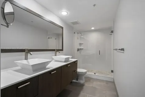 1755 E Hallandale Beach Boulevard Hallandale Beach FL 33009