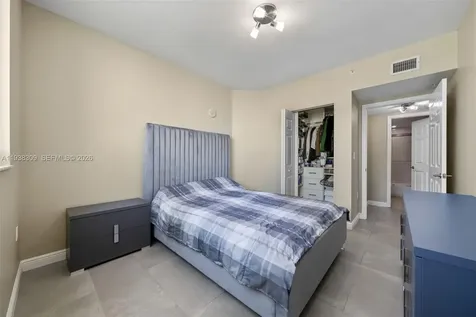 1755 E Hallandale Beach Boulevard Hallandale Beach FL 33009