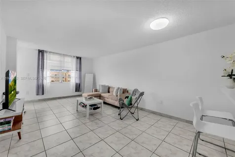 1250 NE 125th Street North Miami FL 33161