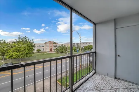 1250 NE 125th Street North Miami FL 33161