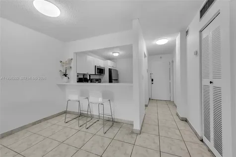 1250 NE 125th Street North Miami FL 33161