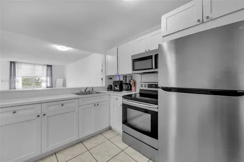1250 NE 125th Street North Miami FL 33161