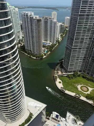 200 Biscayne Boulevard Way Miami FL 33131