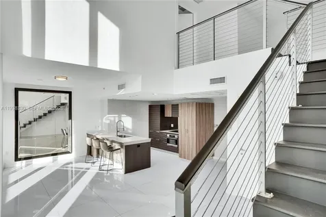 200 Biscayne Boulevard Way Miami FL 33131